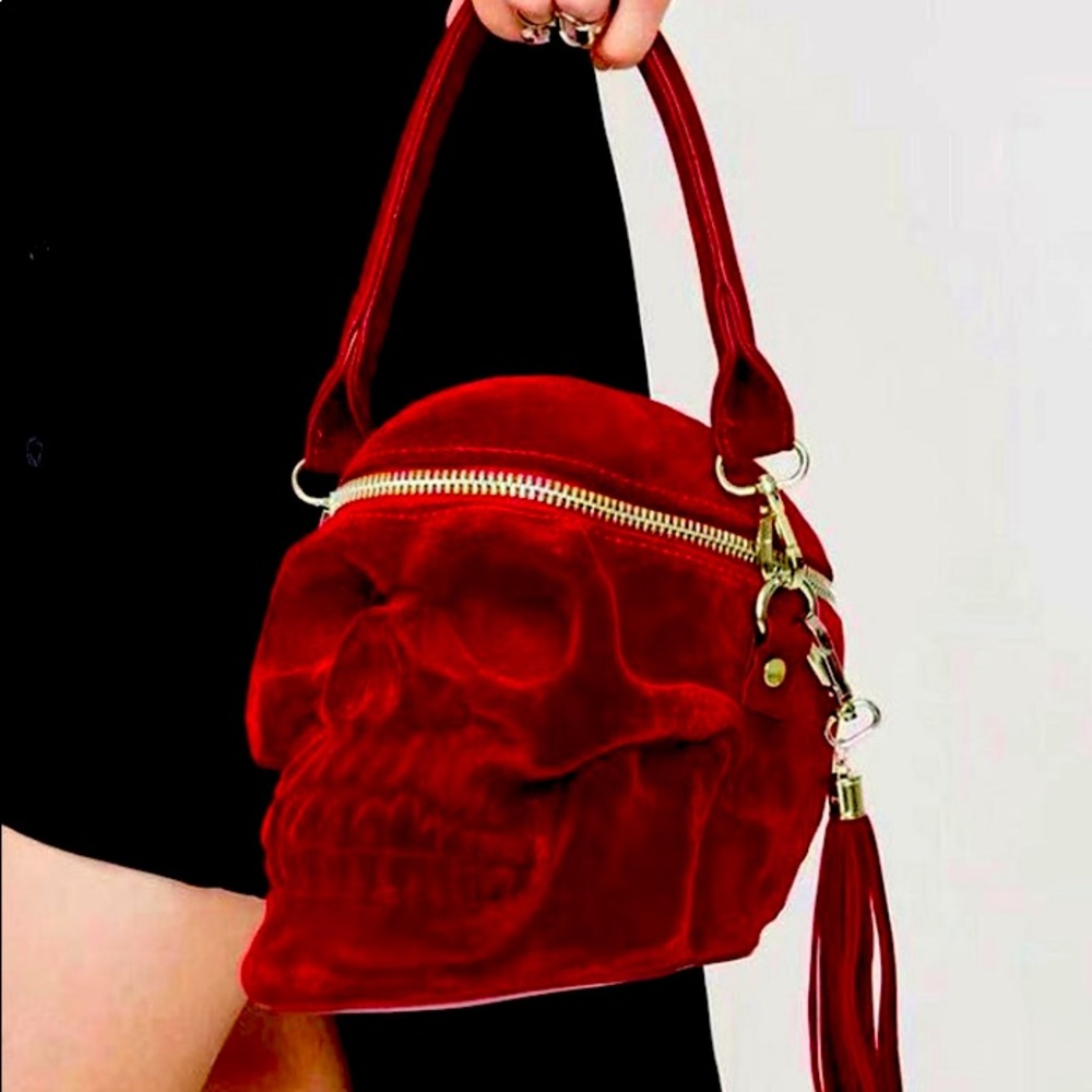 RED VELVET SKULL PURSE